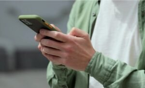Witty Text Messages for Awkward Conversations That Work