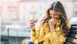 Hilarious One-Liners to Send in Group Chats That Land